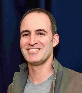 Dominique Kouicem, expert en conformité ISO 9001, 14001, 45001 et veille légale – Stoik QSE